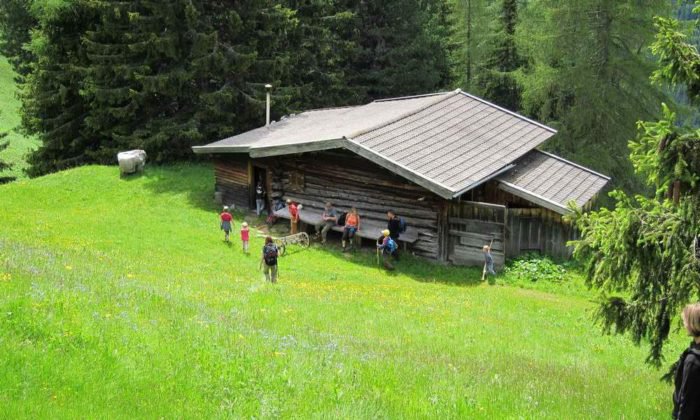 Almurlaub in Südtirol: Besuchen Sie unsere Almhütte in Tiers am Rosengarten